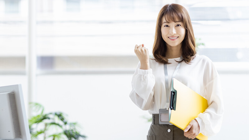 協力するビジネス女性の写真