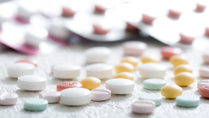 様々な形状のサプリメントの写真